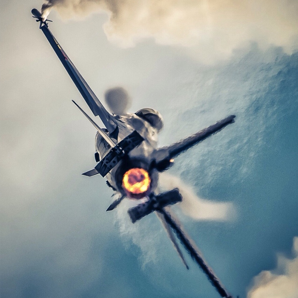 飛機分解組裝:特技飛機是怎么組裝的呢?