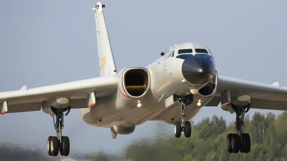 退役裝備-航空模型-轟6