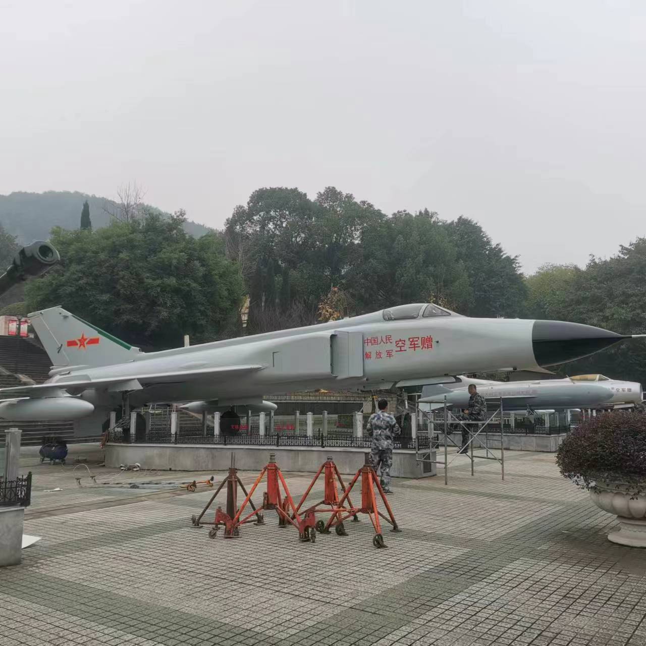 上海-中國人民解放軍某部隊(duì)-殲8